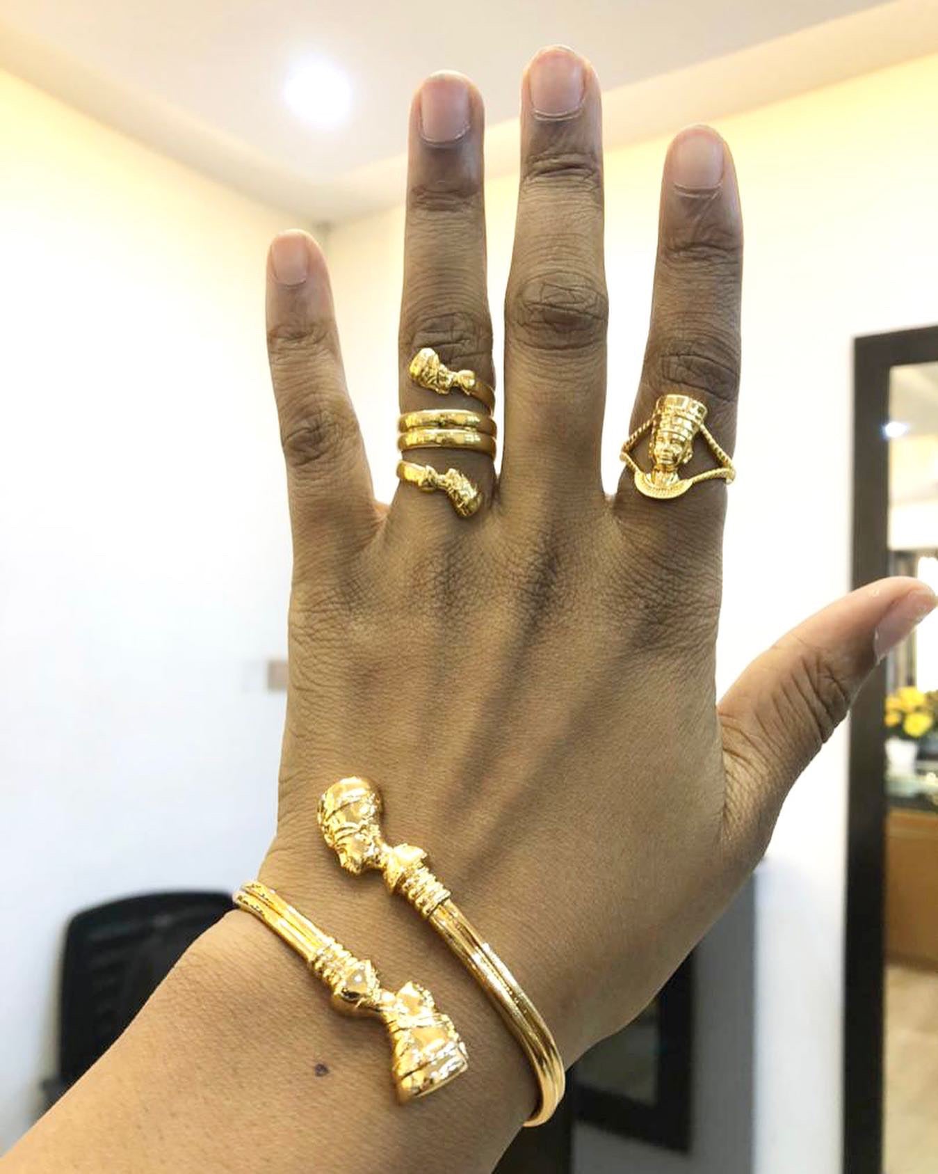 2shup Egyptian Queen Nefertiti Bracelets