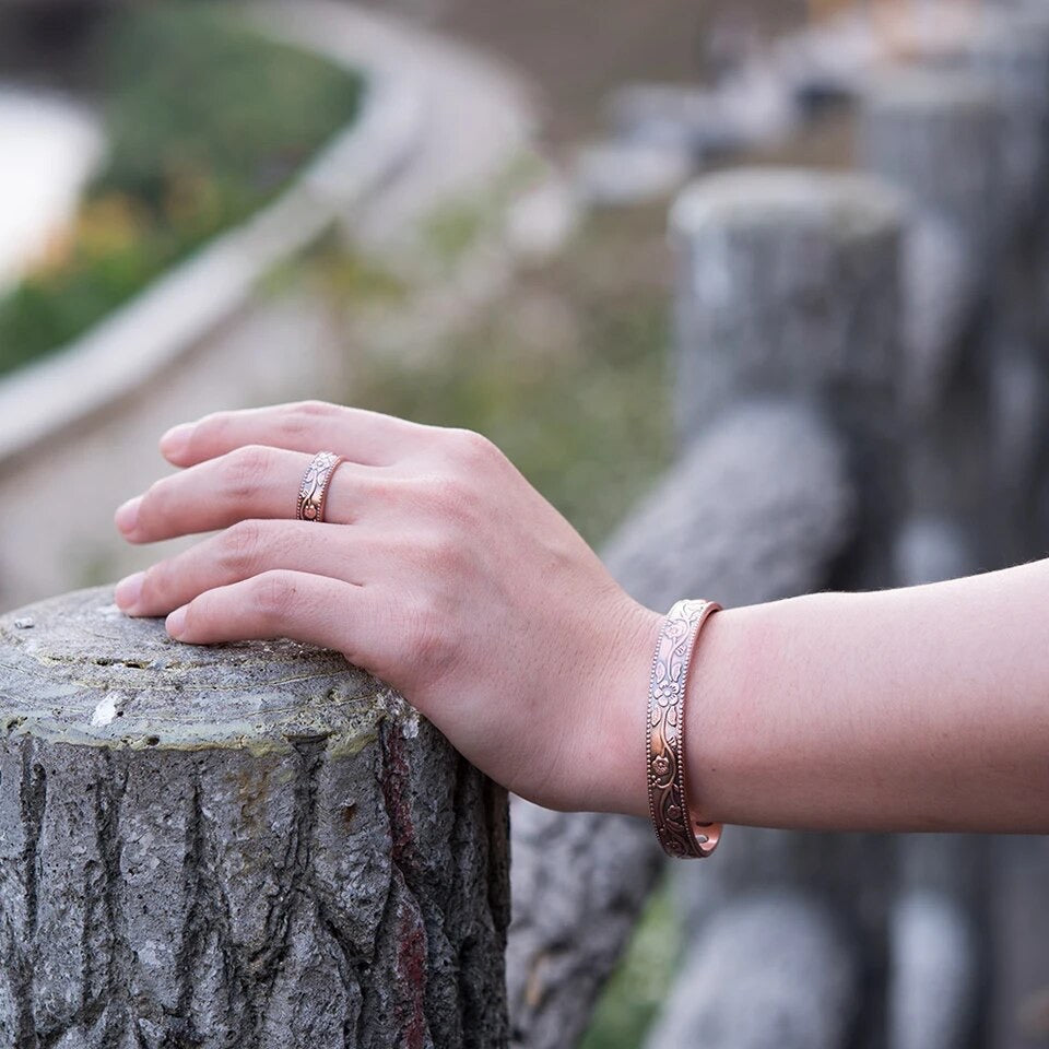 Retro Flower Gauss Magnets Cuff Bracelet and Ring Set