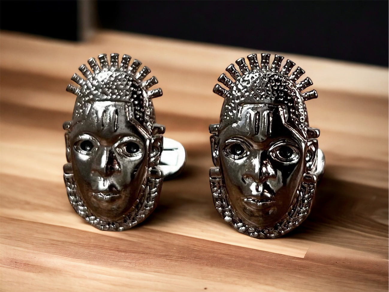 2shup Queen Idia/Benin/Ijoba Mask Cufflinks