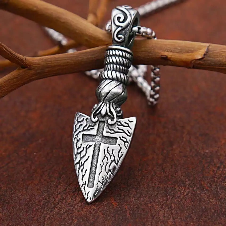 Retro Arrow Head Necklace