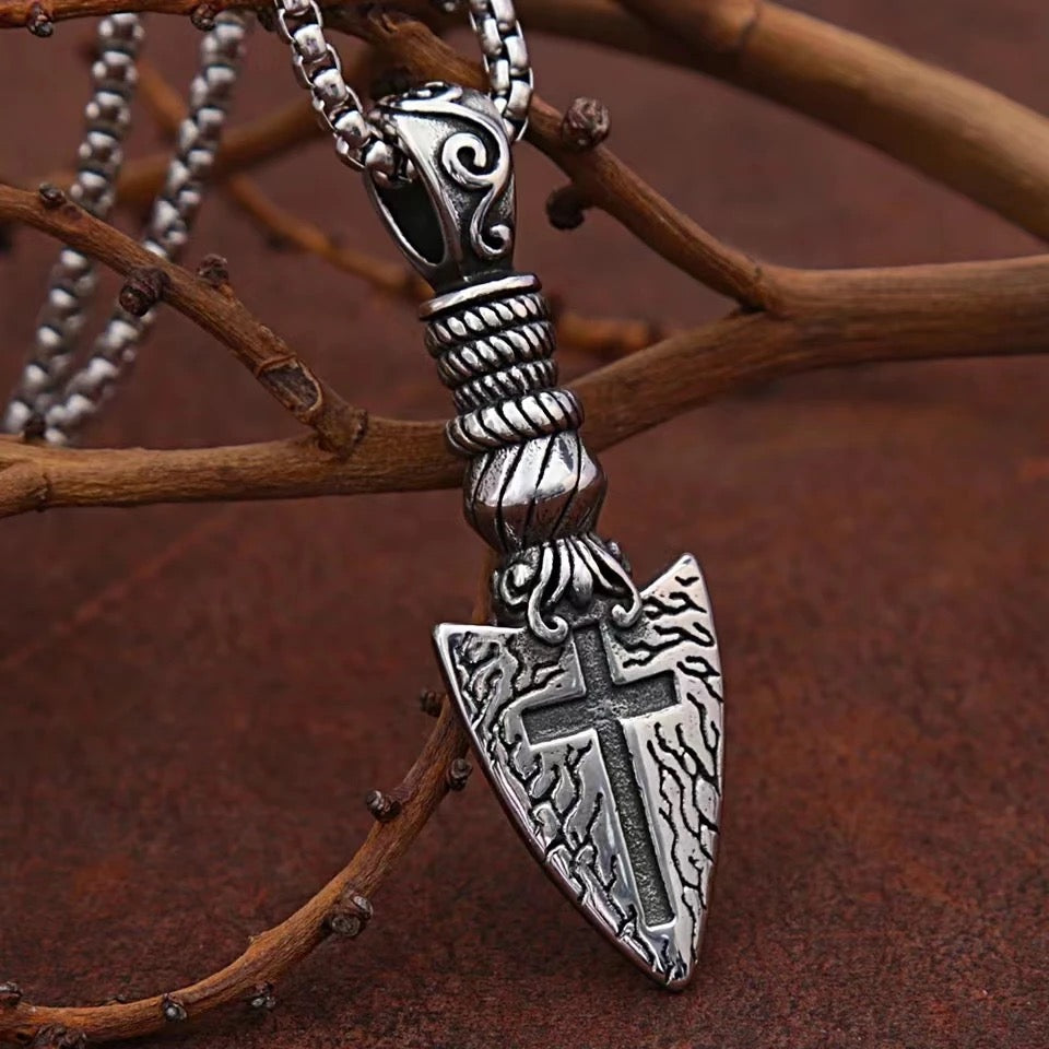 Retro Arrow Head Necklace