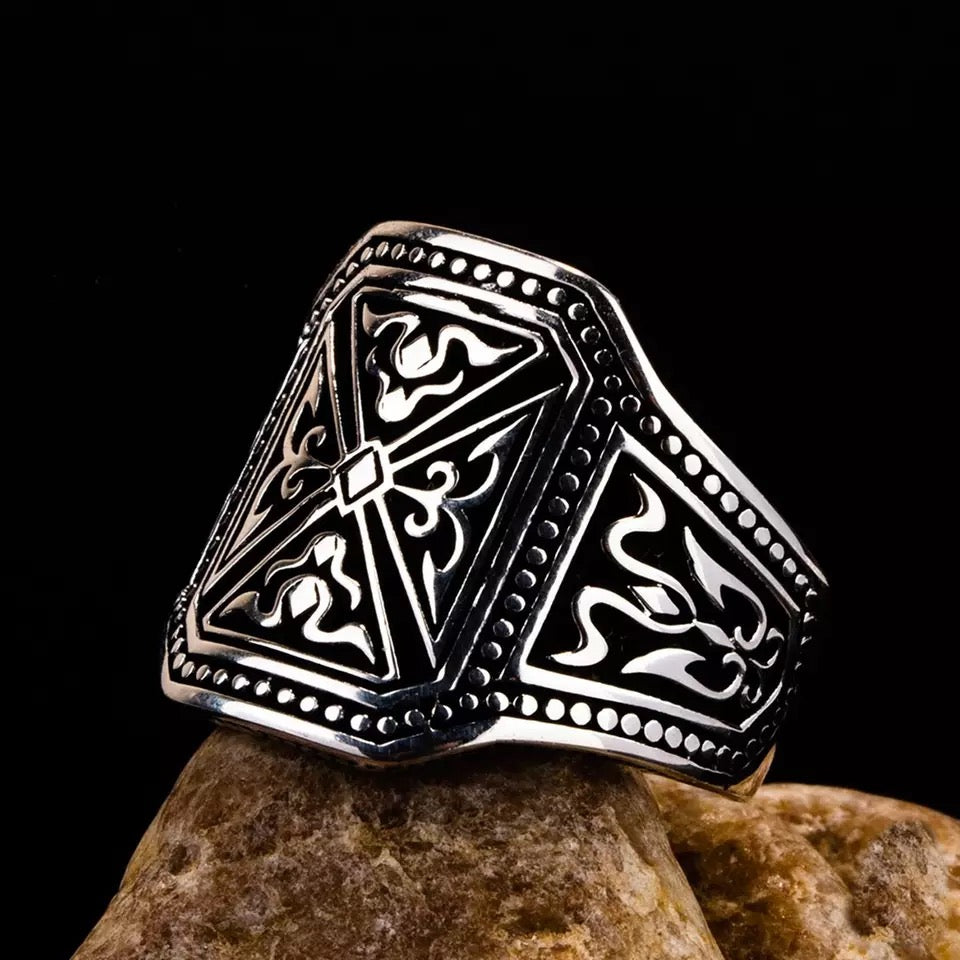 2shup Ottoman Ornate Ring