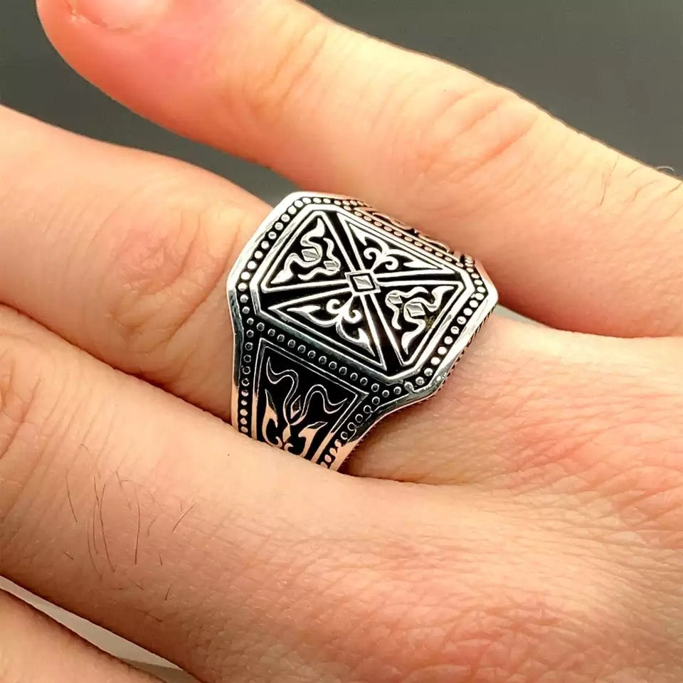 2shup Ottoman Ornate Ring