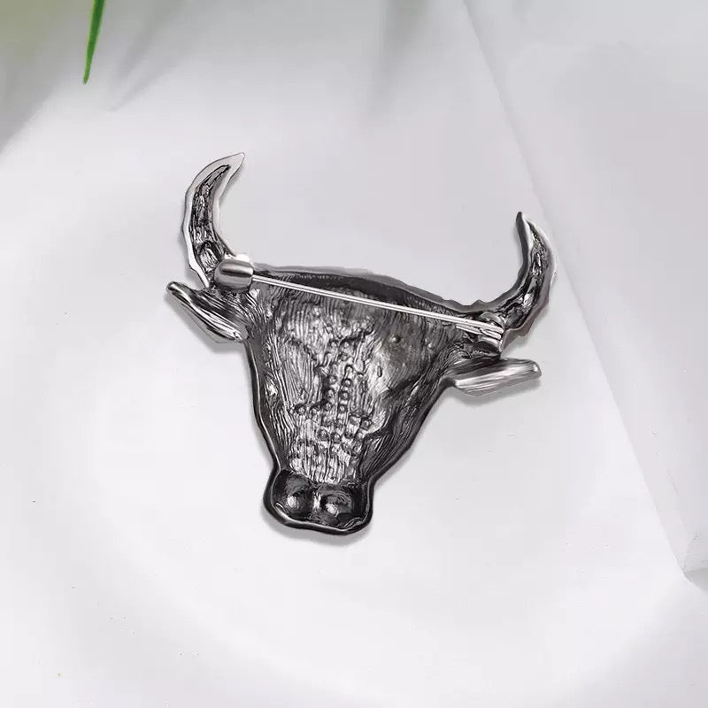 2shup Vintage Rhinestone Bull Head Brooch Lapel Pin