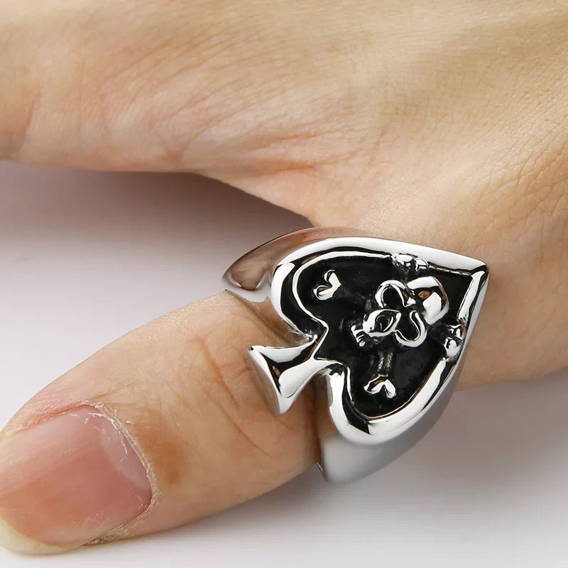 2shup Silver Skull Cufflinks, Ring and Bracelet Gift Set