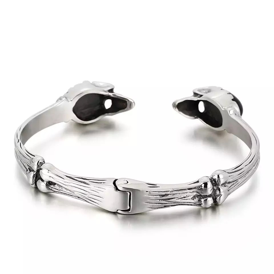 2shup Silver Skull Cufflinks, Ring and Bracelet Gift Set