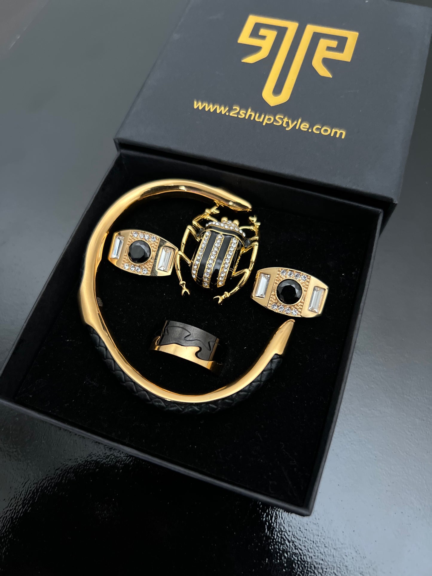 2shup Black and Gold Beetle Gift Set