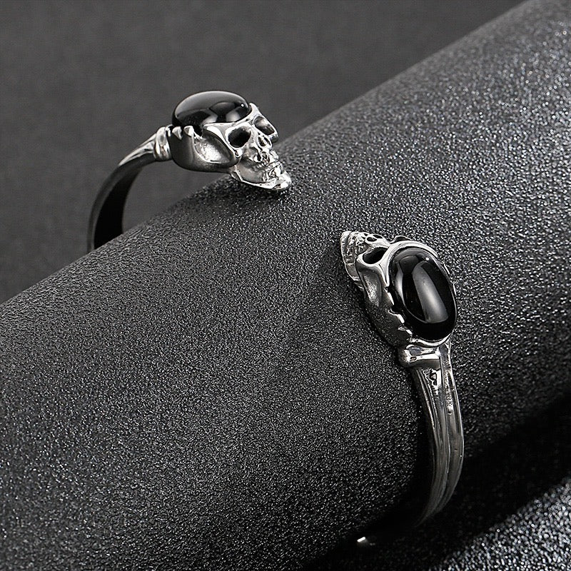 2shup Silver Skull Cufflinks, Ring and Bracelet Gift Set