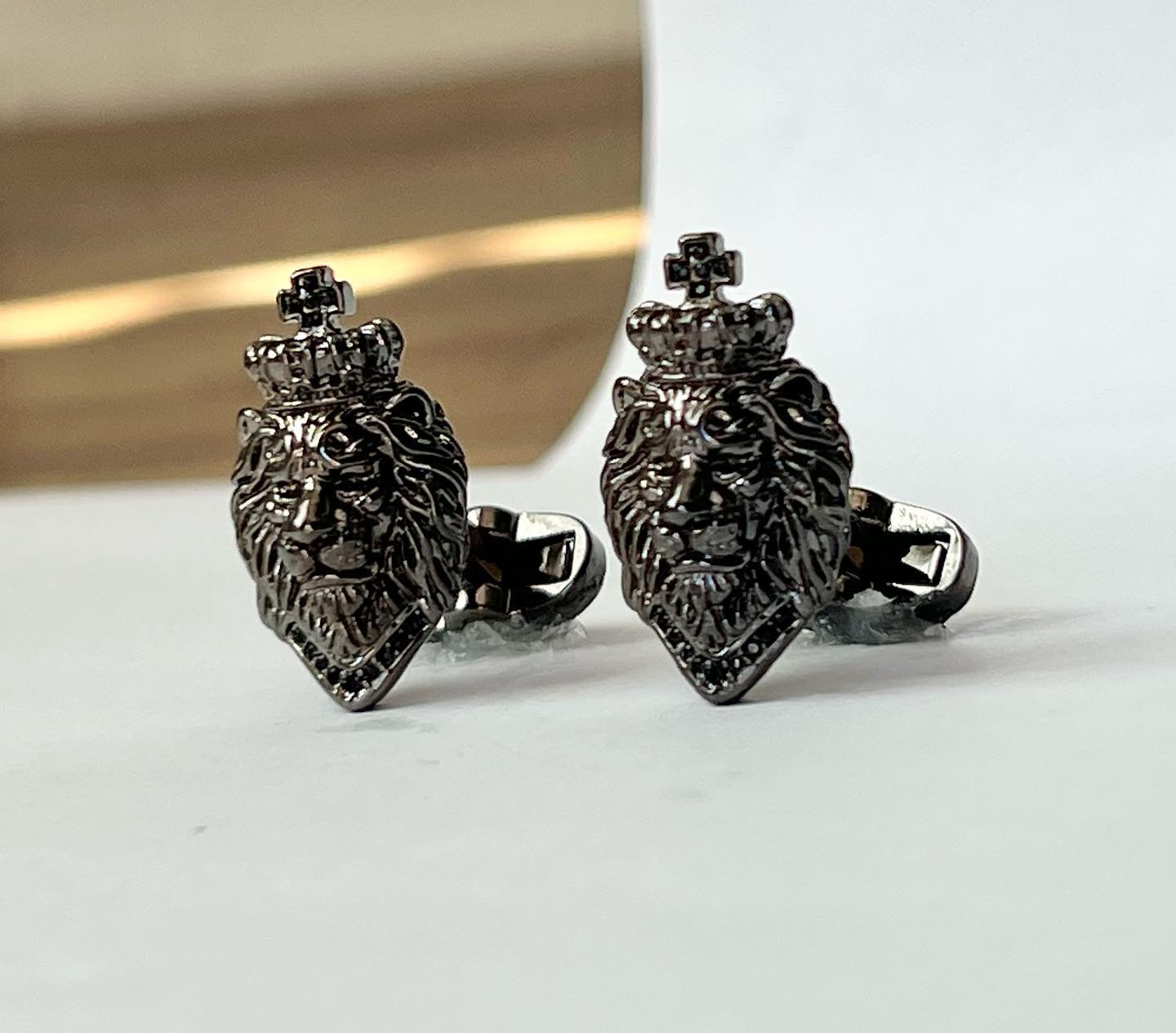 2shup Lion King Cufflinks