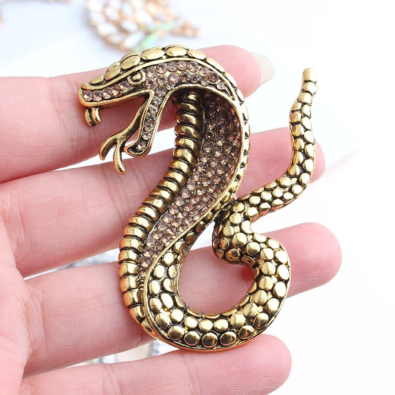 2shup Vintage Rhinestone Snake Brooch