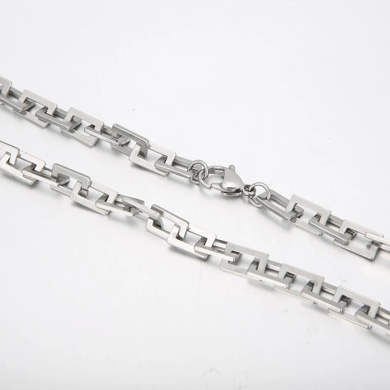 7mm Single Layer Square Link Chain Necklace